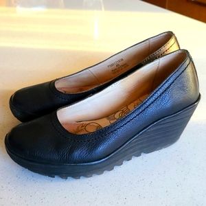 Fly London | Yoni Wedge Pump